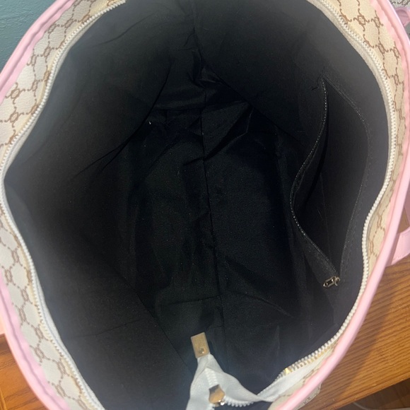 Large Houndstooth Tote w/ Pink Straps & matching cosmetic bag, Faux Leather NWOT - Picture 4 of 16